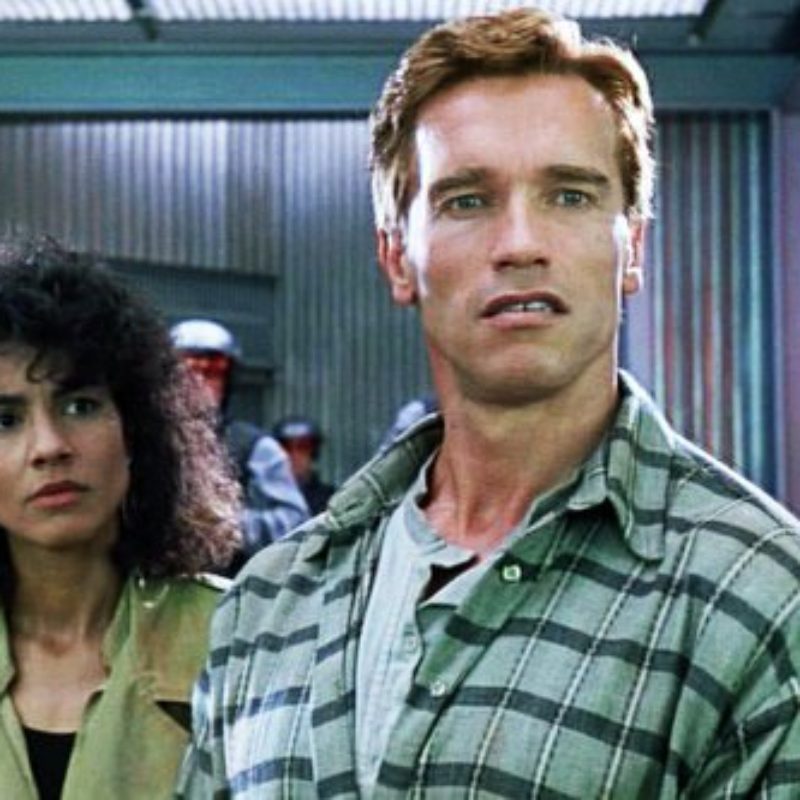 Arnold Schwarzenegger: 10 Hilariously Coolest Things That Can Only Happen In His Movies