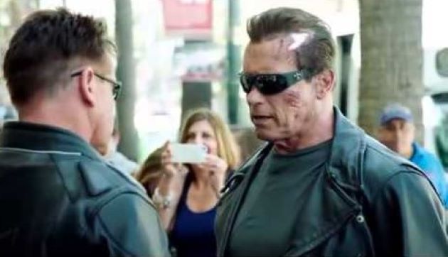 Arnold Schwarzenegger Pranks Fans as the Terminator